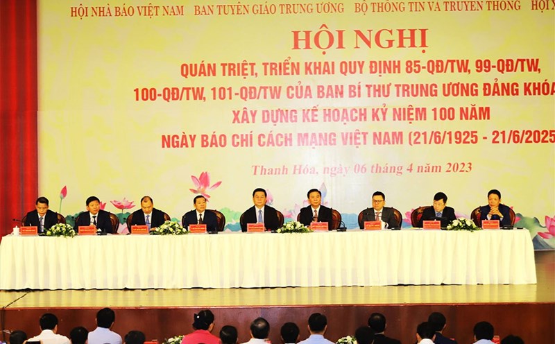 Hội nghị quán triệt, triển khai 4 quy định quan trọng của Ban Bí thư Trung ương Đảng, trong đó có Quy định số 101-QĐ/TW ngày 28.2.2023 của Ban Bí thư về trách nhiệm, quyền hạn và việc bổ nhiệm, miễn nhiệm, khen thưởng, kỷ luật lãnh đạo cơ quan báo chí. Ảnh: Quách Du