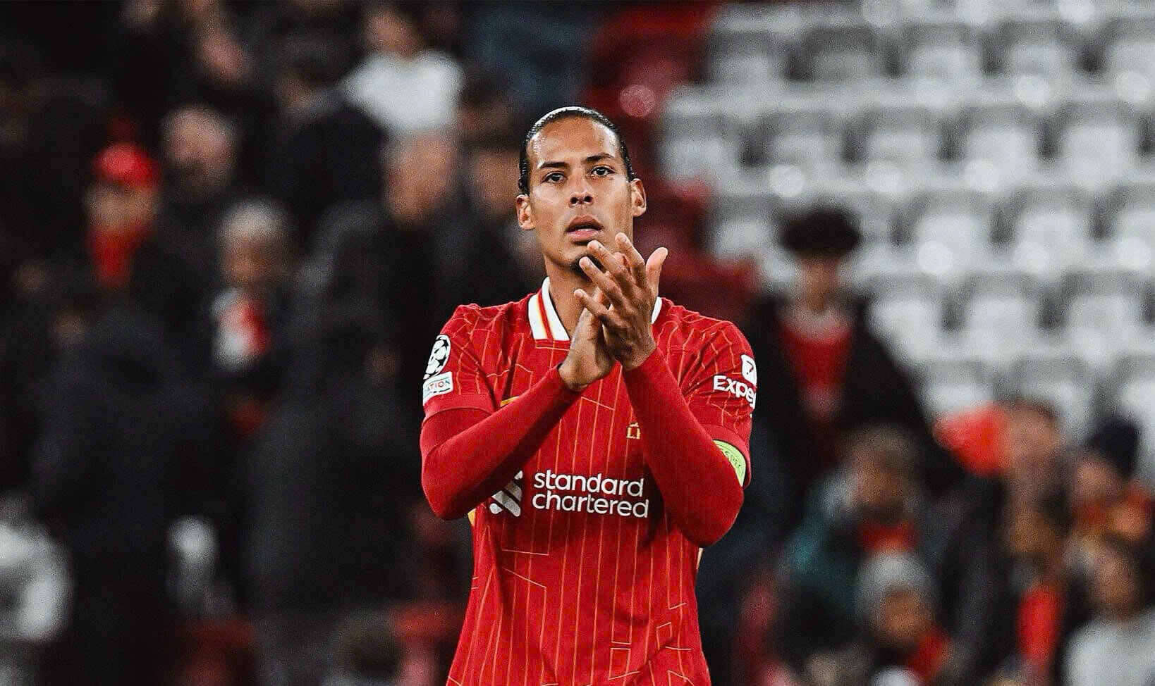 Van Dijk la mot trong ba tru cot sap dao han hop dong cua Liverpool.  Anh: LFC