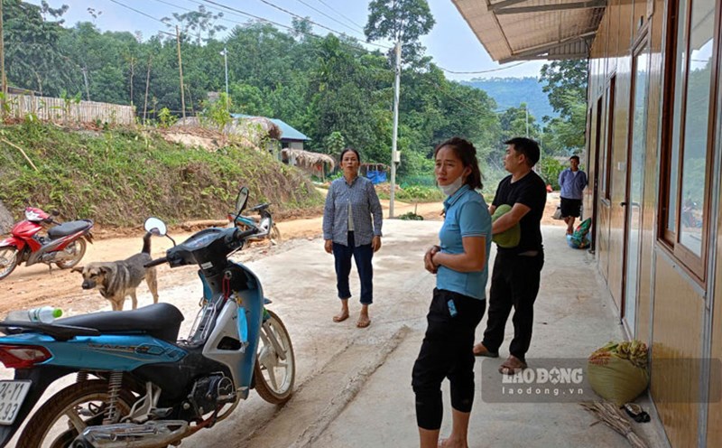 Người dân Làng Nủ bắt đầu cuộc sống mới ở nơi tạm cư. Ảnh: Đinh Đại