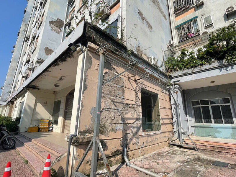 Apartment complex A6 Nam Trung Yen (Trung Hoa ward, Cau Giay, Hanoi). Photo: Le Tam