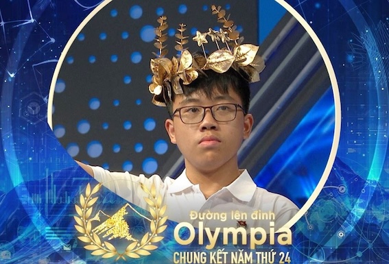 Nguyen Phu is currently a student at the University of Education High School for the Gifted. Photo: Road to Olympia.