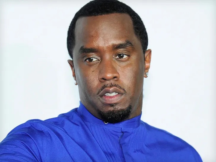 Diddy xuất hiện sau hàng loạt cáo buộc tình dục chấn động