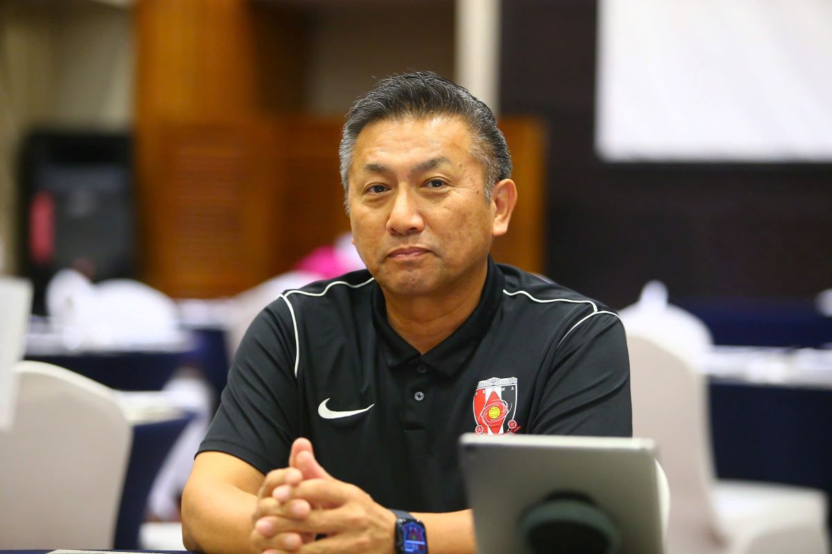 Vice President in charge of the Urawa Red Diamonds women's team (Japan), Mr. Minoru Shimizu highly appreciated the potential of Vietnamese women's players. Photo: Van Quang