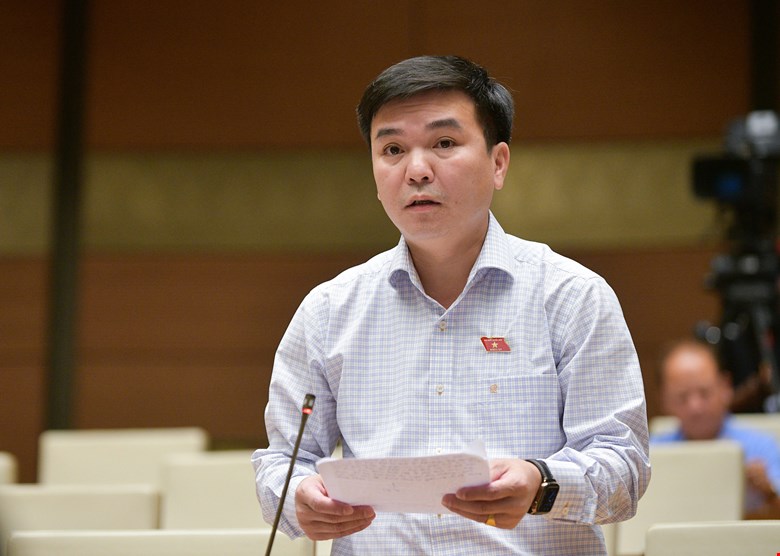 Delegate Ha Sy Huan holds the position of Deputy Head of the National Assembly Delegation of Bac Kan province. Photo: National Assembly