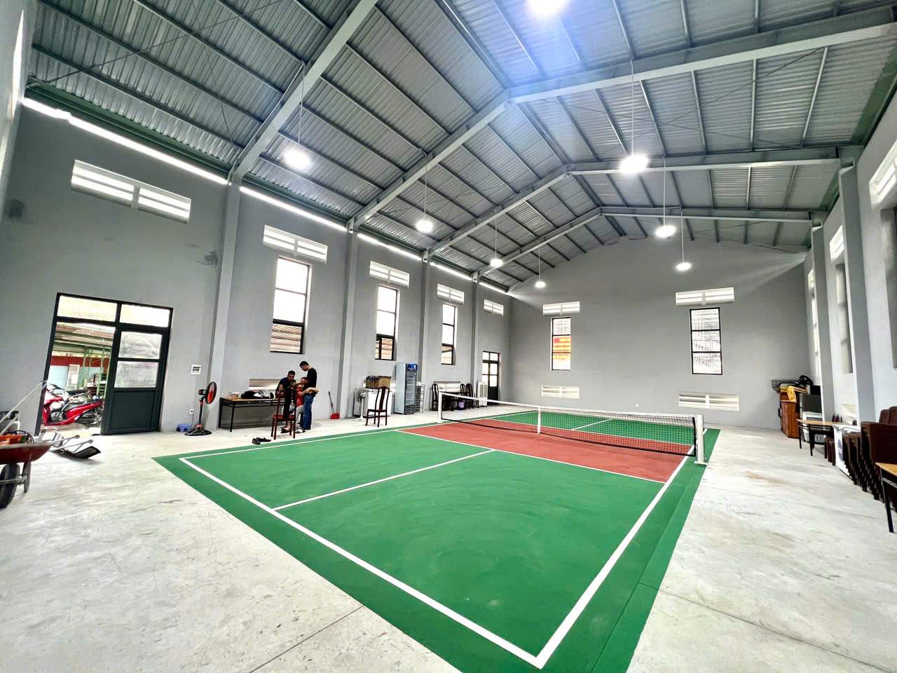 Sân tennis ngày càng khan hiếm vì sự thịnh hành của pickleball. Ảnh: NVCC