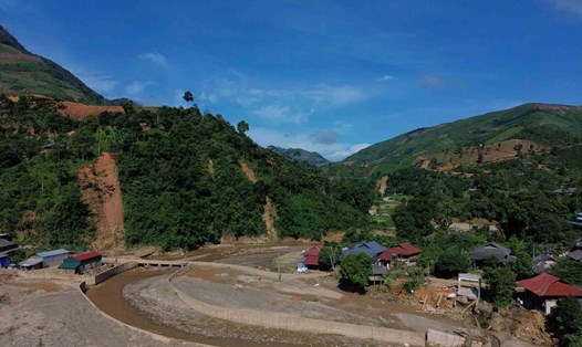 Lũ quét, sạt lở đã khiến nhiều khu vực ở tỉnh Sơn La bị san phẳng, cuốn trôi nhà cửa của người dân. Ảnh: Khánh Linh