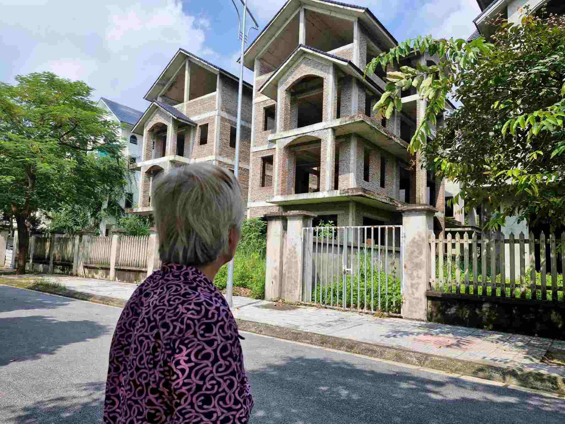 Đánh thuế bất động sản trong thời điểm này có thể khiến thị trường bất động sản trầm lắng. Ảnh: Thu Giang