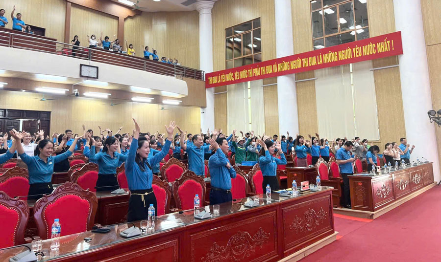 400 can bo Cong doan cac cap cua Vinh Phuc tham du 