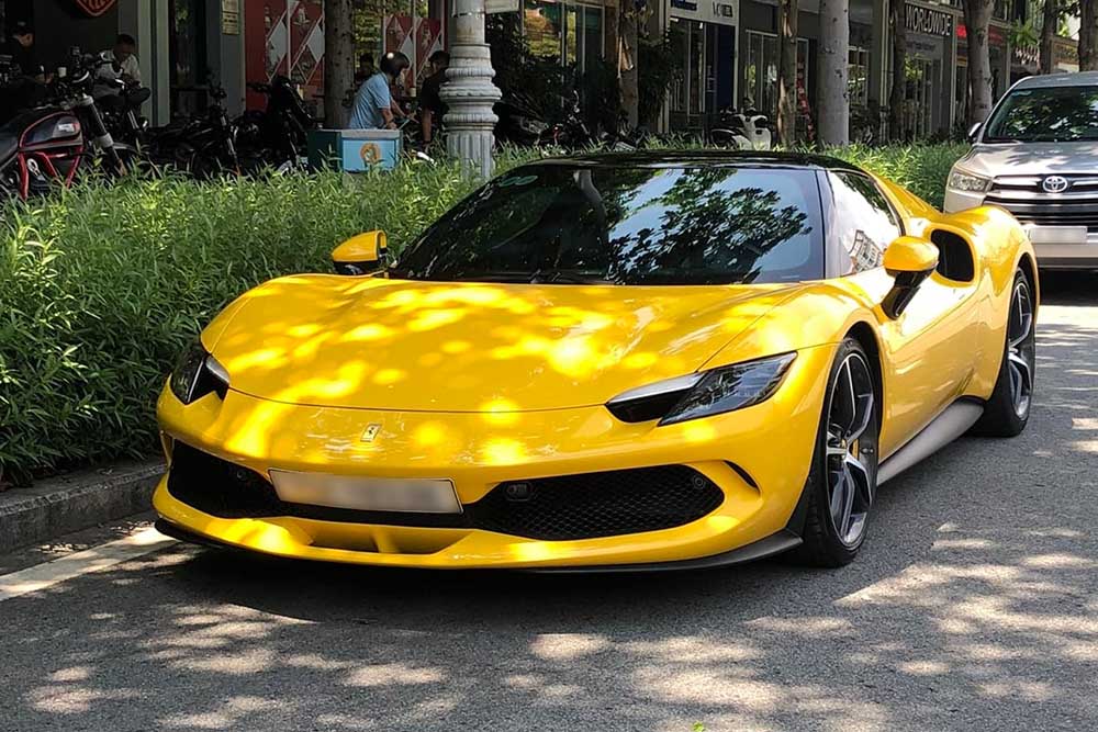 The first Ferrari 296 GTB imported to Vietnam has just been resold for 23 billion VND. Photo: Khoa Dang Ha