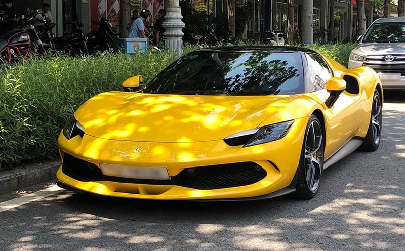 The first Ferrari 296 GTB imported to Vietnam has just been resold for 23 billion VND. Photo: Khoa Dang Ha