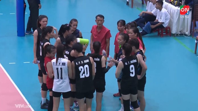 Thai Nguyen women's volleyball team lost their second consecutive match. Photo: VTV Cab