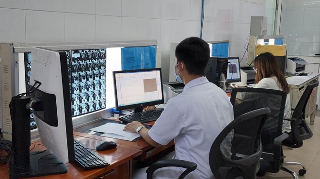 The latest proposal to increase on-duty allowances for medical staff. Photo: Thuy Trang