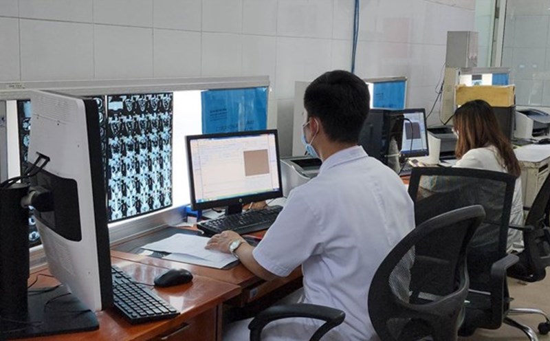 The latest proposal to increase on-duty allowances for medical staff. Photo: Thuy Trang