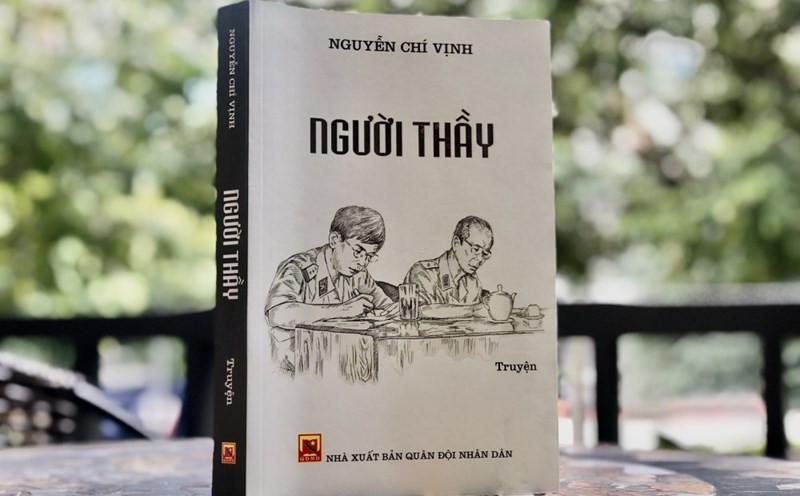 The book "The Teacher" tells stories about famous intelligence officers in Vietnamese history. Photo: Publisher