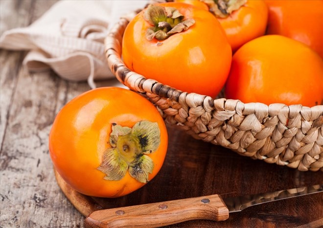 Persimmon - a sweet and fragrant autumn gift that helps with weight loss. Photo: VFA