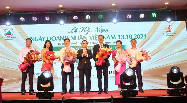 Cong dong doanh nghiep da co nhieu dong gop quan trong cho su phat trien kinh te - xa hoi tai dia ban tinh Dak Lak. Anh: Bao Trung