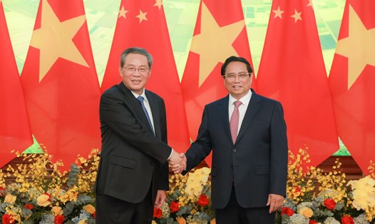 Thủ tướng Chính phủ Phạm Minh Chính và Thủ tướng Trung Quốc Lý Cường. Ảnh: TTXVN