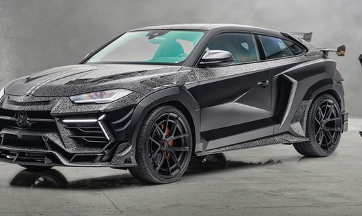 Xe Lamborghini Urus độ lại 2 cửa gây chú ý. Ảnh: Mansory