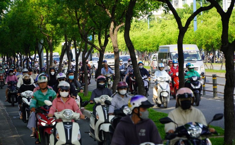 Southern weather is hot and sunny this morning. Photo: Nguyen Chan