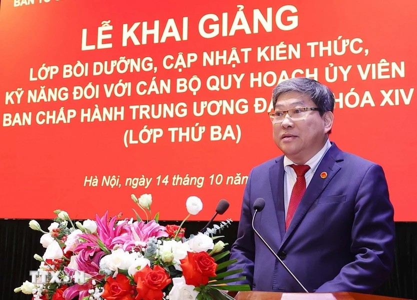 PGS.TS Nguyen Duy Bac, Pho Giam doc Thuong truc Hoc vien Chinh tri quoc gia Ho Chi Minh phat bieu. Anh: Van Diep/TTXVN 