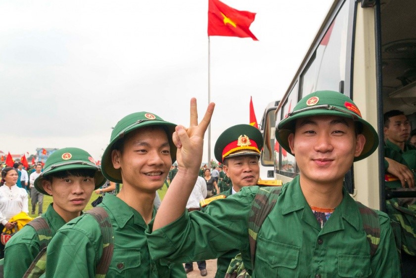 The Ministry of National Defence said the proposal to complete military service and then continue studying needs to be studied comprehensively. Photo: VGP