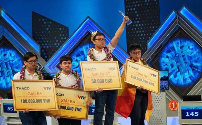Vo Quang Phu Duc became the champion of the 24th Road to Olympia. Photo: Tuong Van