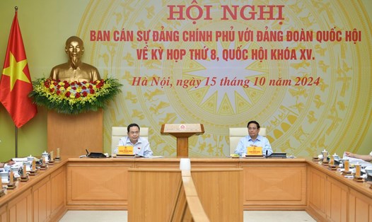 Ban cán sự Đảng Chính phủ làm việc với Đảng đoàn Quốc hội về Kỳ họp thứ 8, Quốc hội khóa XV. Ảnh: Nghĩa Đức