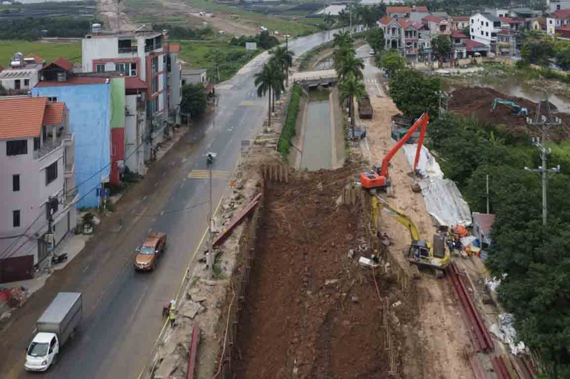 Traffic route through Ha Mo commune (Dan Phuong district, Hanoi). Illustration photo: Vinh Hoang