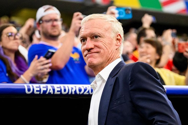 Didier Deschamp dang gap nhieu van de ve nhan su sau EURO 2024. Anh: AFP