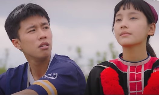 Cặp đôi Pu và Chải trong "Đi giữa trời rực rỡ". Ảnh: Nhà sản xuất.