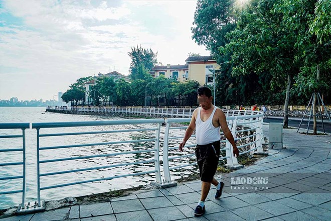 Diabetics need to master the correct way to run to control blood sugar. Illustration: Ngoc Thuy.