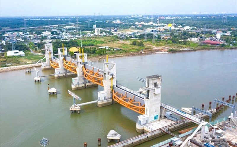 Muong Chuoi Sluice - one of 6 sluices in the 10,000 billion VND tide prevention project. Photo: Minh Quan
