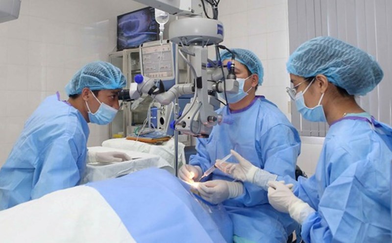 A cornea transplant from a donor. Photo: Lan Huong