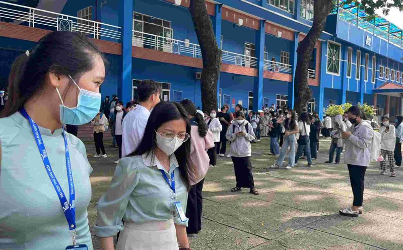 Trường Đại học Thủ Dầu Một thu vượt học phí so với quy định. Ảnh: Đình Trọng