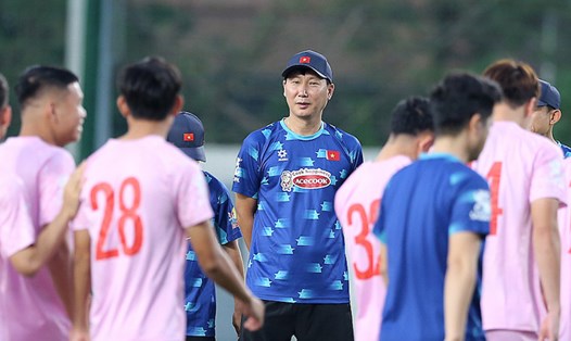 Tuyển Việt Nam trong đợt tập trung dịp FIFA Days tháng 10. Ảnh: VFF