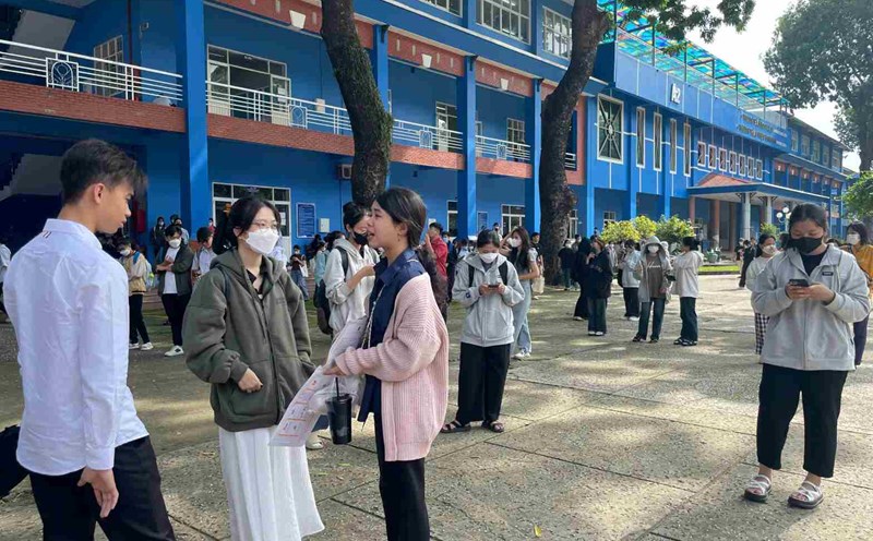 Thu Dau Mot University collected 37 billion VND in tuition fees compared to regulations. Photo: Dinh Trong