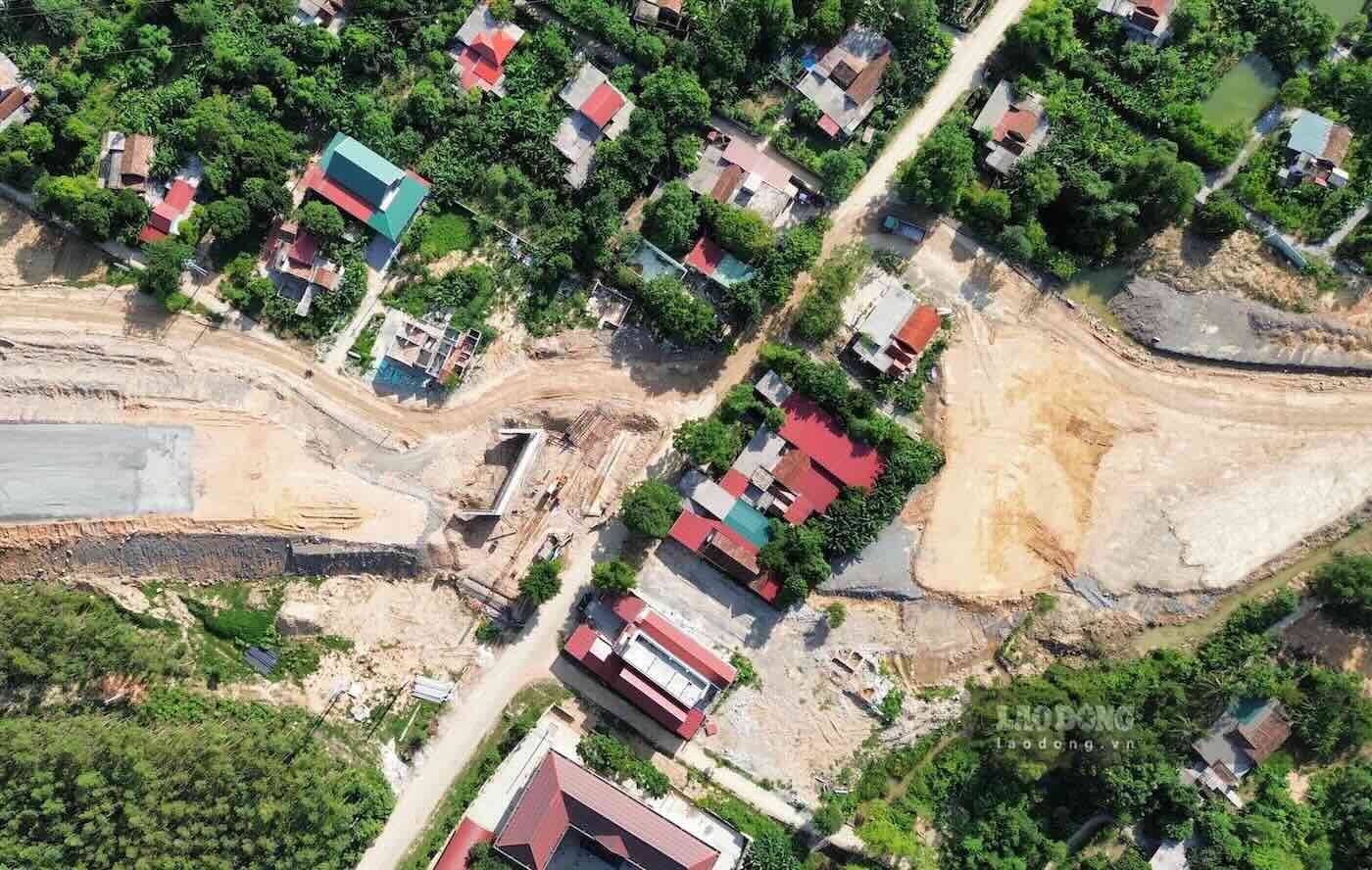 Vị trí thửa đất của gia đình ông Trần Văn Hùng vừa có thông báo dừng cưỡng chế vì đã tự nguyện tháo dỡ. Ảnh: Công Sáng