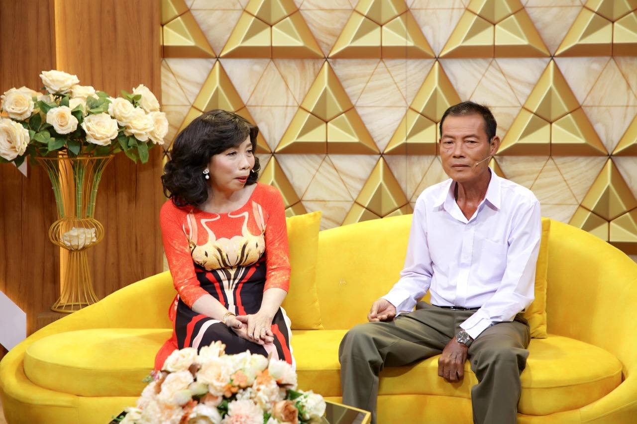 Mr. Moi and his wife at "Husband and Wife Harmony". Photo: Producer.