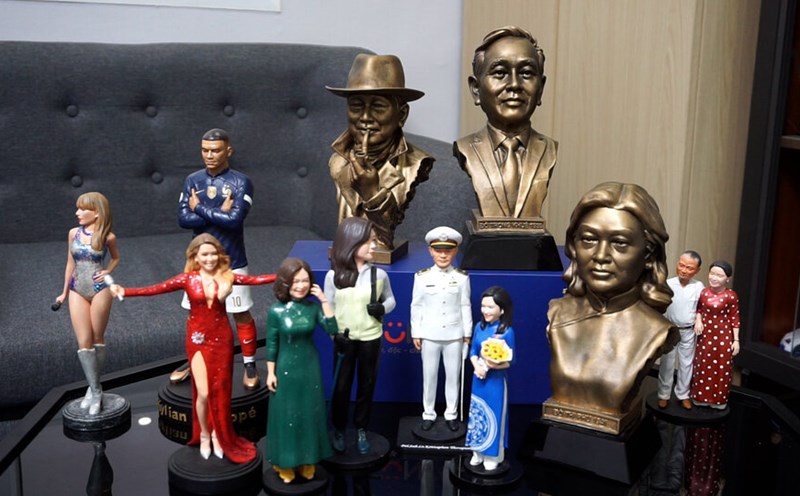 Mini statues for loved ones received hundreds of orders on October 20th