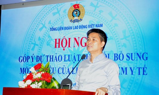 Phó Chủ tịch Tổng LĐLĐVN Ngọ Duy Hiểu phát biểu tại hội nghị. Ảnh: Bảo Hân