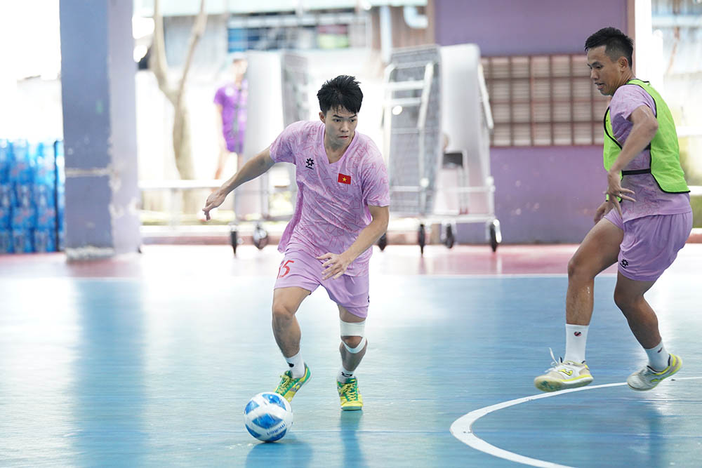 Giai vo dich futsal Dong Nam A 2024 se dien ra tu ngay 2.11 den 10.11 toi tai Thai Lan, voi su tham du cua 9 doi tuyen va duoc chia thanh 2 bang. Bang A co 5 doi gom: Thai Lan, Viet Nam, Malaysia, Brunei, Timor Leste. Bang B co su gop mat cua Indonesia, Myanmar, Australia va Campuchia.