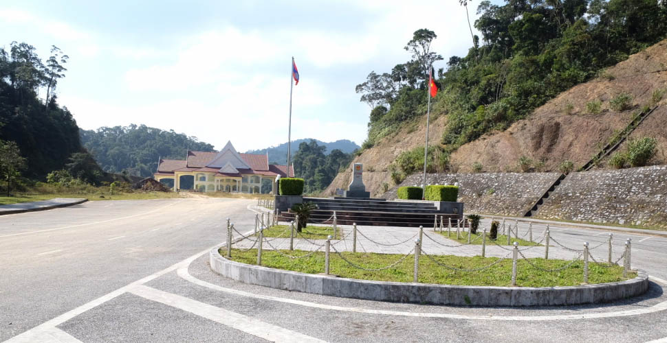 Thanh Thuy border gate (Thanh Chuong district, Nghe An) is used to exchange goods across the border with Laos. Photo: Van Dung