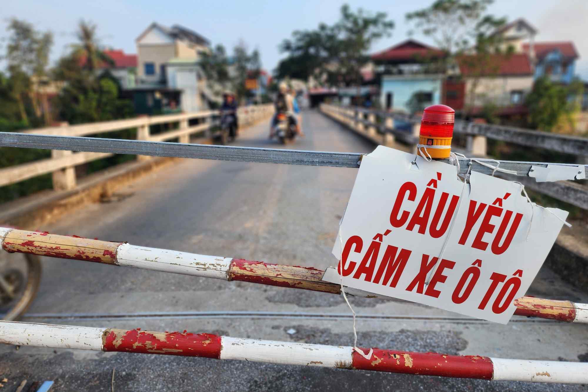 Trên địa bàn tỉnh Phú Thọ có 18 cây cầu yếu trên các tuyến đường tỉnh.  Ảnh: Tô Công