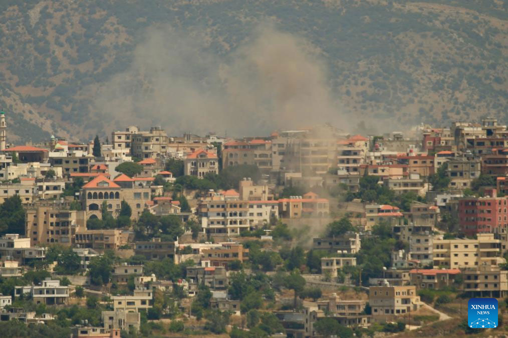Smoke rises in Khiam after Israeli airstrikes in southern Lebanon. Photo: Xinhua