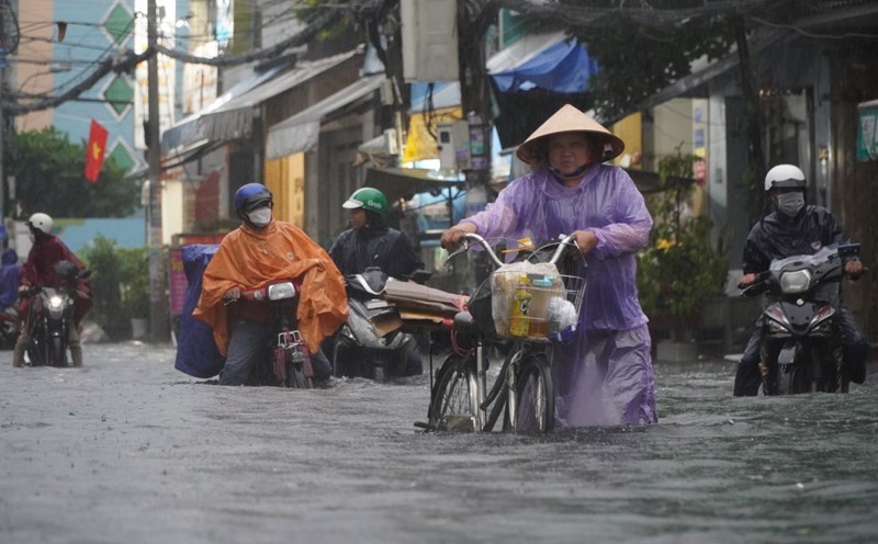 Du bao thoi tiet Bac Bo va Nam Bo tiep tuc mua den ngay 20.10. Anh: LDO