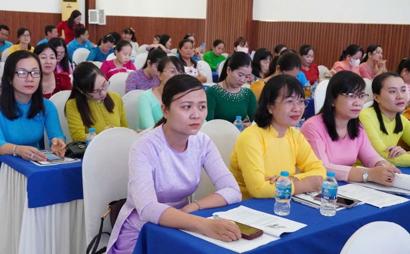 Meeting scene. Photo: Ky Quan