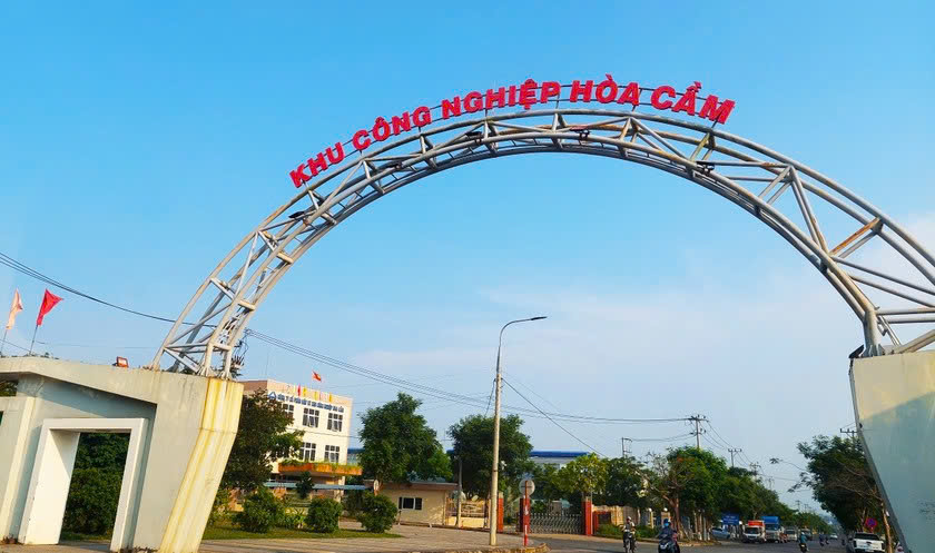 Khu cong nghiep Hoa Cam co dia hinh cao rao. Anh: Khu cong nghiep Hoa Cam