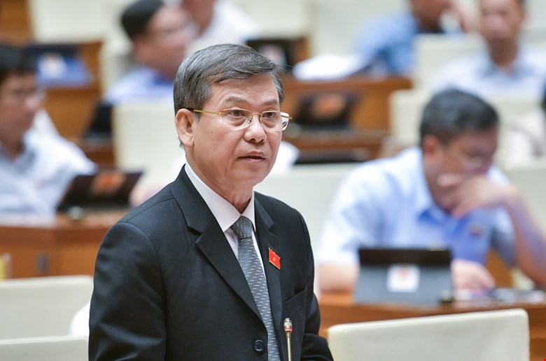 Chief Justice of the Supreme People's Court Le Minh Tri said he had studied and examined the files of 16 judges under review and held accountable. Photo: National Assembly