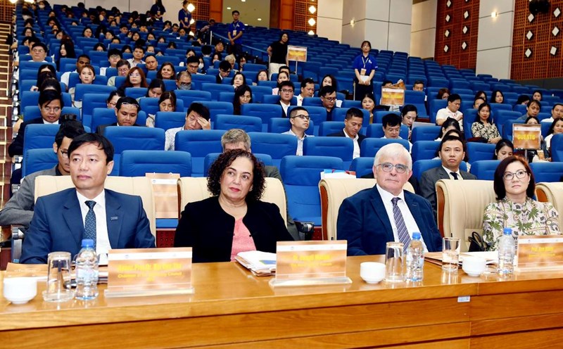 The 7th International Conference on Contemporary Issues in Economics, Management and Business (CIEMB 2024). Photo: NEU