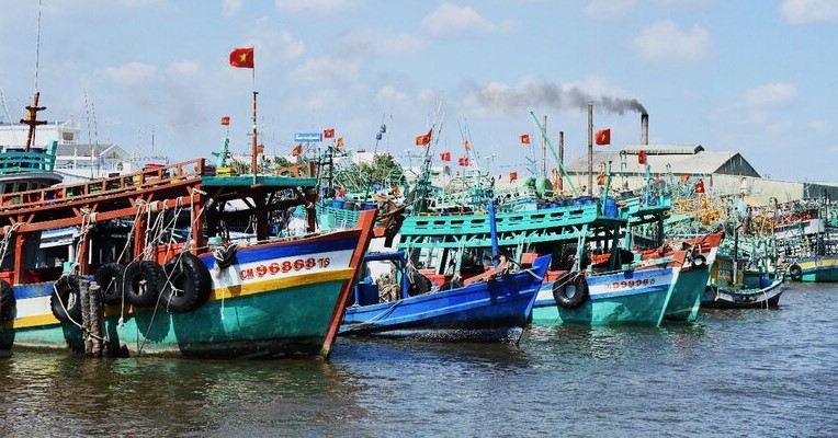 Tinh Ca Mau thuong xuyen tuyen truyen, van dong ngu dan tham gia go the vang IUU. Anh: Nhat Ho